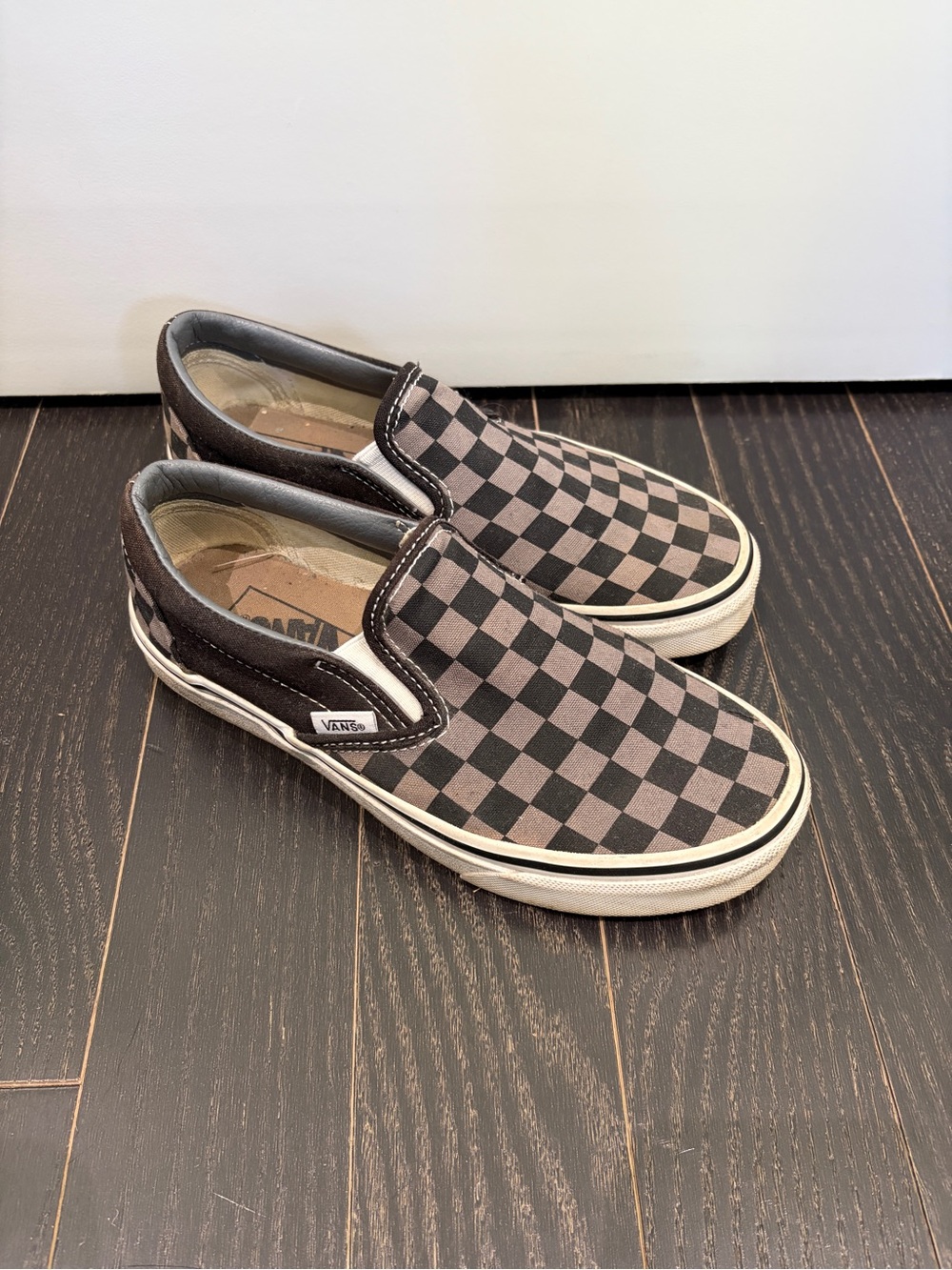 Vans unisex Checkerboard Slip-On in Black and Gray